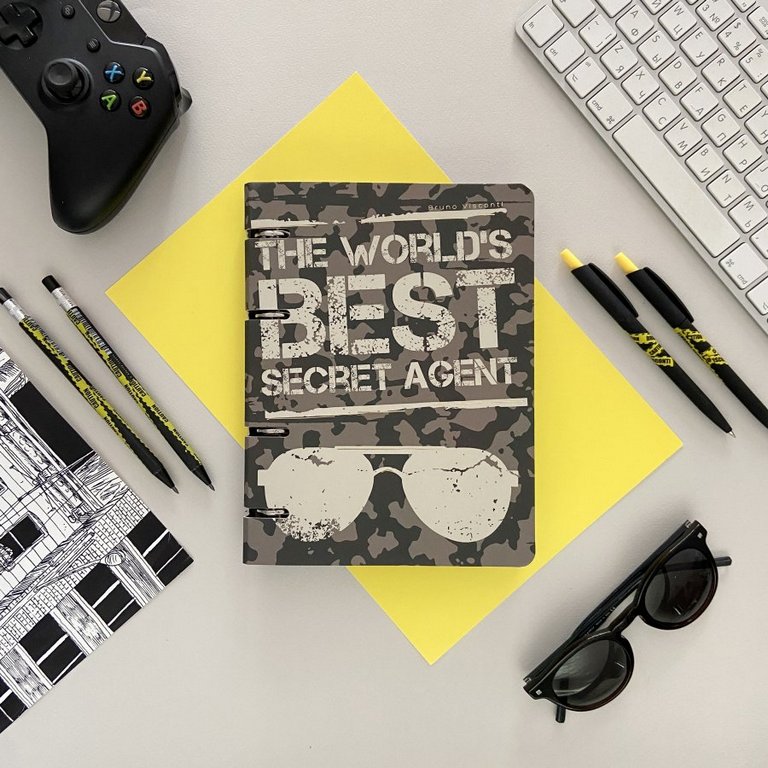 Тетрадь 80 лист лин. А5 на кольцах со сменным блоком "SECRET AGENT"