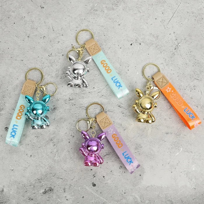 Брелок "Заяц" ассорти (металл и полимерные материалы)  4*5,5*2см