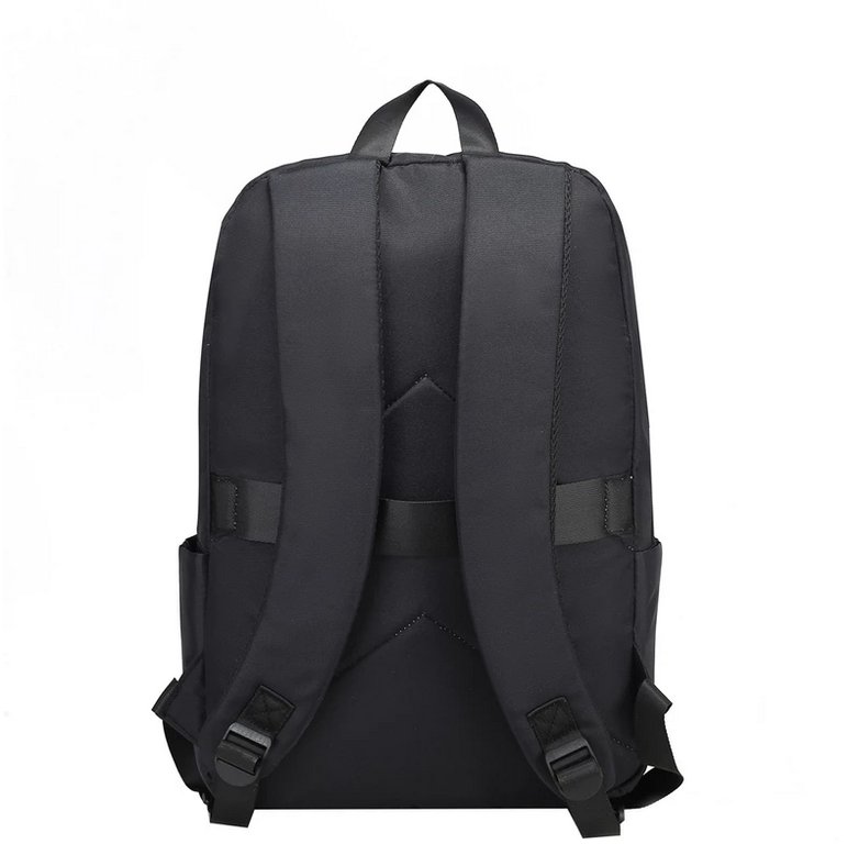 Рюкзак для ноутбука "Lamark" 15.6" (420х290х55 мм) цв. черный