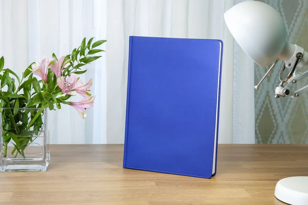 Ежедневник без дат А4, 210*330 мм, Альт "Velvet" синий