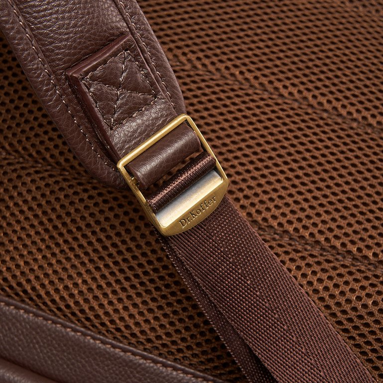 Рюкзак молодежный мужской  Dr.Koffer натуральная кожа 39*29*14см, темно-коричневый