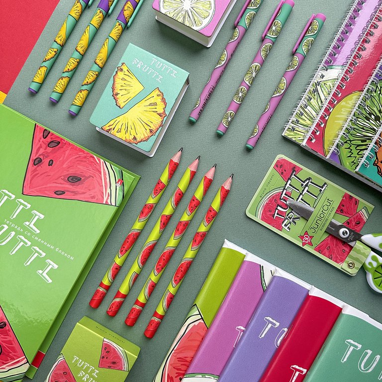 Тетрадь 160 лист кл. А5 на кольцах со сменным блоком "FRESH & FRUITY"