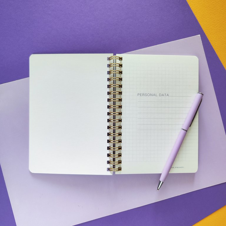 Тетрадь 60 лист кл. А6 на гребне, "BE DIFFERENT"