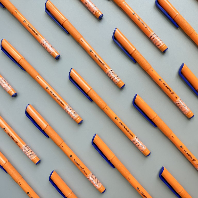 Ручка шариковая масляная BV UrbanWrite Summer резин. упор 0,7мм синяя (стерж. 139мм, линия 0,5мм)