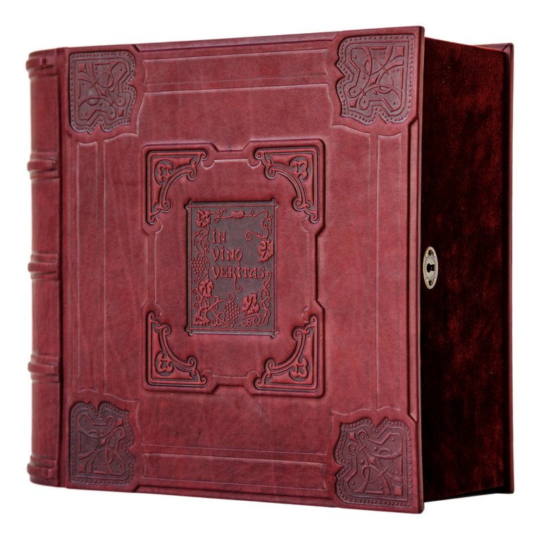 Бар-книга "Макей" Истина в вине, деревянный (натуральная кожа) + (1 графин+6 рюмок)