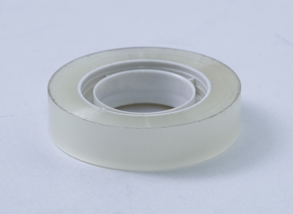 Скотч прозрачный 12 мм *33 м