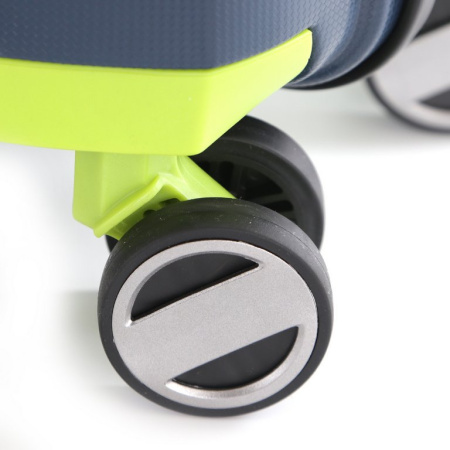 Чемодан 4-х колесный FABRETTI 100% полипропилен, 66*45*26 см, синий