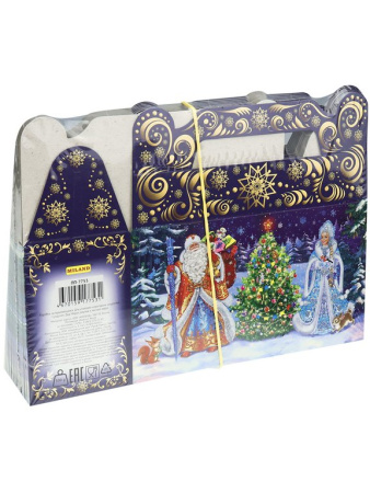 Коробка для конфет на  500 гр "Сундучок Дед Мороз. Внучка и лесные звери"