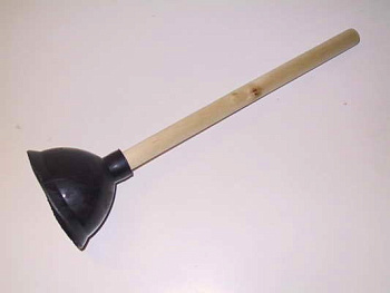 Вантуз с дер. ручкой