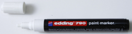 Маркер-краска лаковый  3мм Edding 790 белый (пластик.корпус)