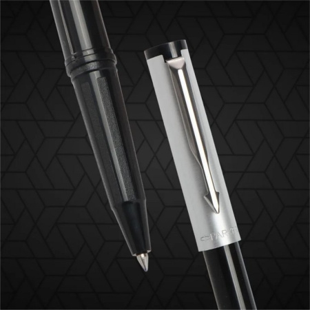 Ручка шариковая Parker "Beta Premium Silver" синяя, 0,8мм в подарочной упаковке