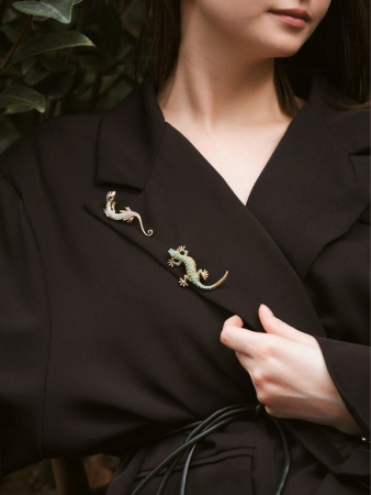 Брошь металл "Ящерица" зелёная в золоте