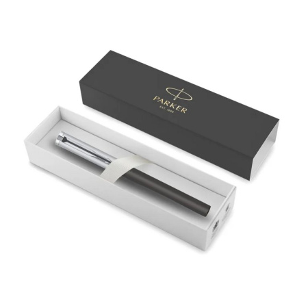 Ручка шариковая Parker "Beta Premium Silver" синяя, 0,8мм в подарочной упаковке