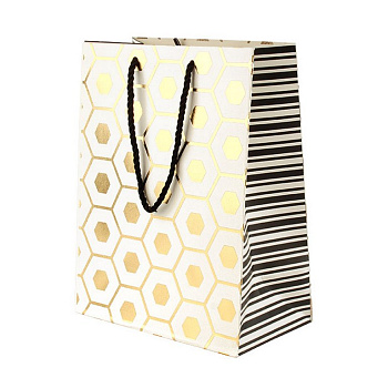 Пакет бумажный 18*23см ламинированный "Узоры" отд.фольгой