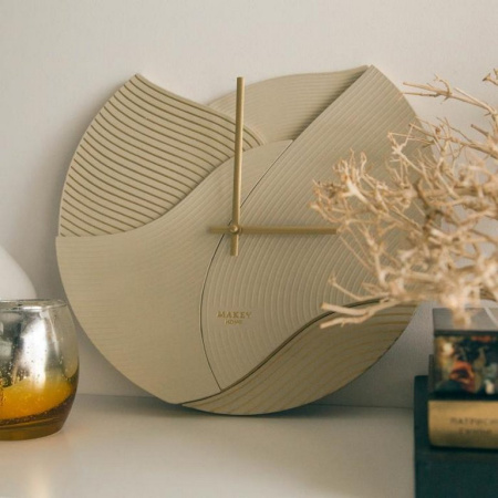 Часы настенные Макей "Deco" нат. кожа 30*29 см, цвет молочный