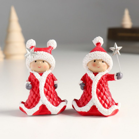 Сувенир новогодний "Малыш в красной шубе с мехом" 8,5*5,5*4,5 см