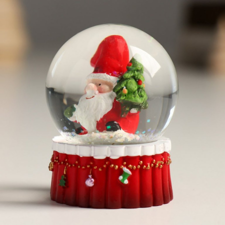 Водяной шар "Дедушка Мороз с ёлочкой" 6,5х4,5х4,5 см