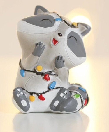 Сувенир новогодний "Енот с гирляндой" 9см, Зимнее волшебство