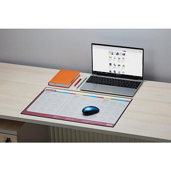 Подкладка на стол 38*59 см с прозрачным листом и календарём, цвет черный Attache